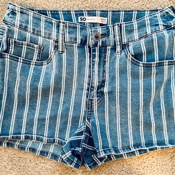 Striped Jean Shorts - Picture 3 of 5
